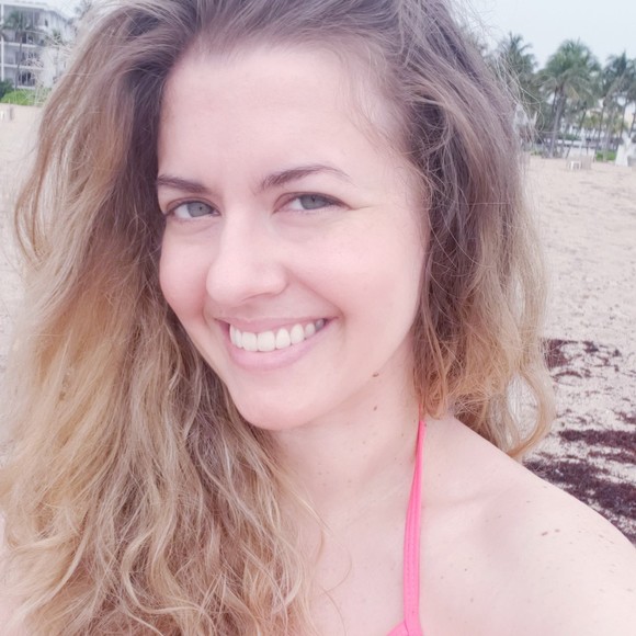 Meet your Posher, Sara - Picture 1 of 1